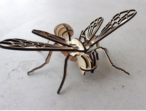Un reto sencillo y decorativo: Así es nuestro nuevo rompecabezas 3D de avispa.
